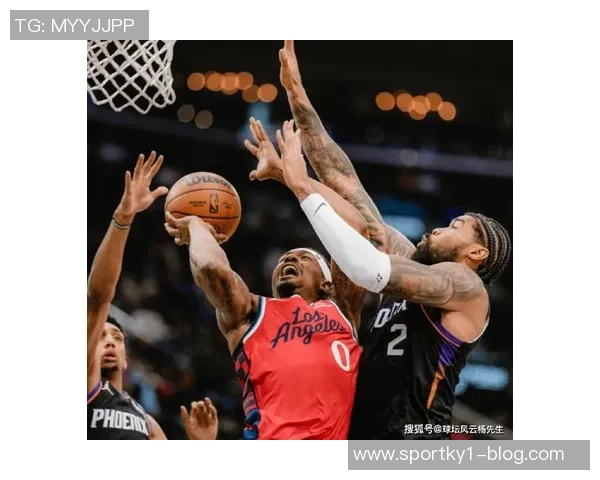 今日太阳客场挑战活塞布克因脚踝伤缺席比赛影响球队战力